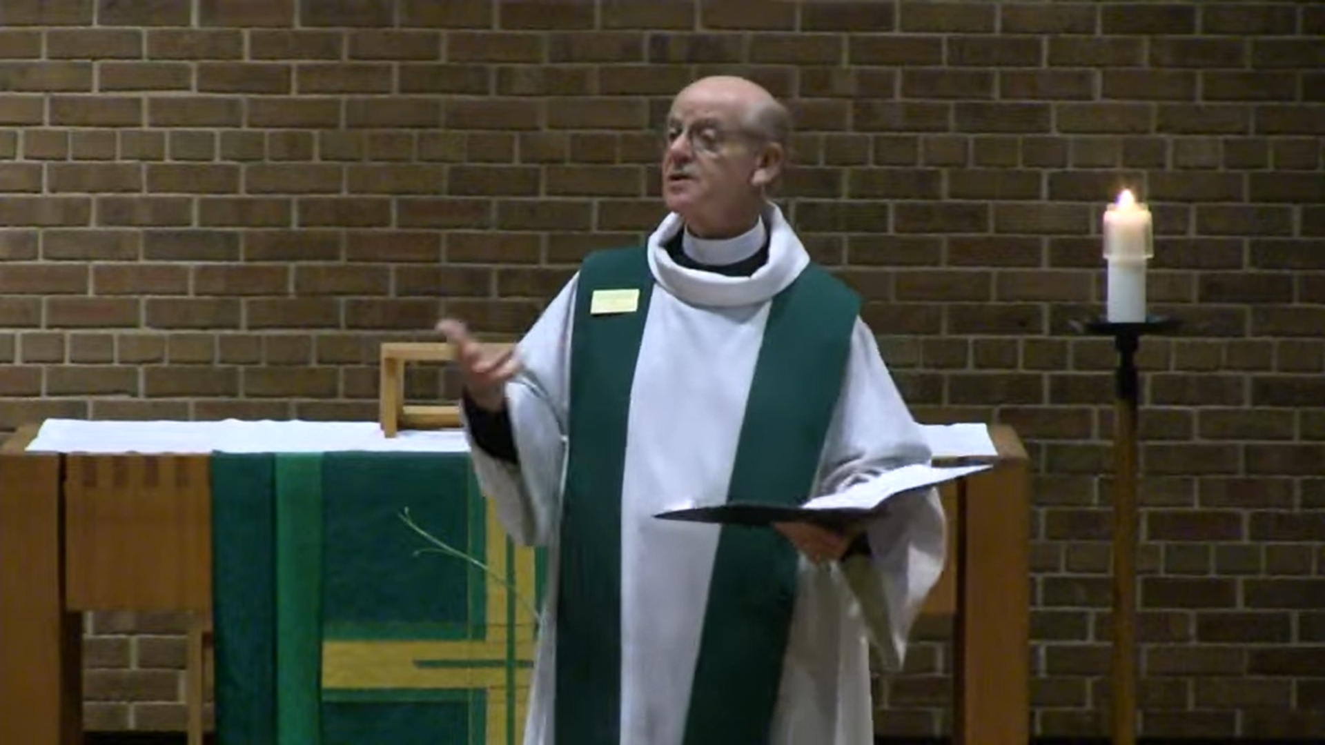 Pastor Glenn Seefeldt preaching at Nativity Lutheran Church