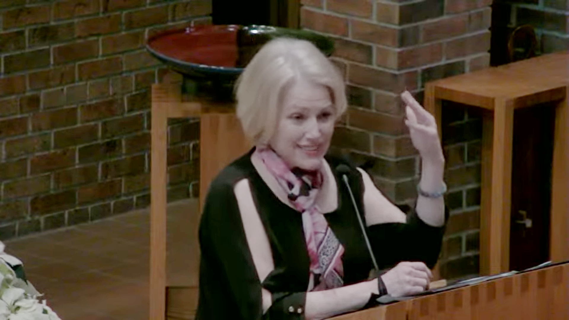 Jeanne Cotter preaching at Nativity Lutheran Church