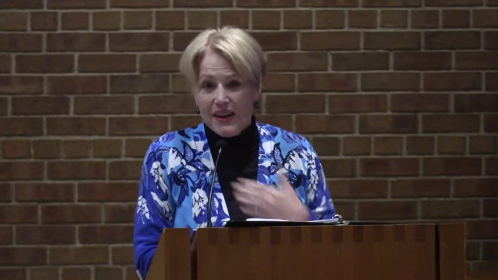 Jeanne Cotter preaching at Nativity Lutheran Church